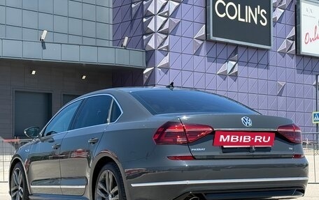 Volkswagen Passat B8 рестайлинг, 2017 год, 1 997 000 рублей, 17 фотография