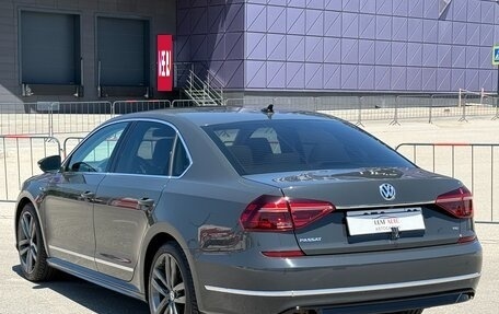 Volkswagen Passat B8 рестайлинг, 2017 год, 1 997 000 рублей, 18 фотография