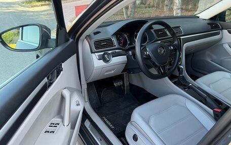 Volkswagen Passat B8 рестайлинг, 2017 год, 1 997 000 рублей, 26 фотография