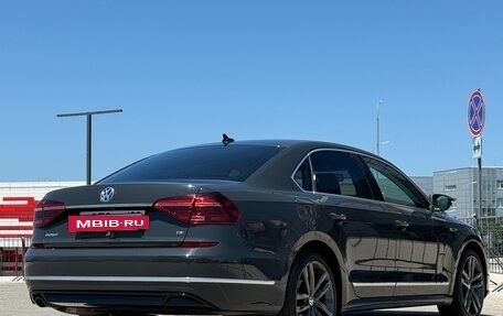 Volkswagen Passat B8 рестайлинг, 2017 год, 1 997 000 рублей, 23 фотография