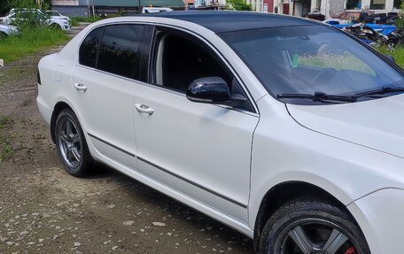 Skoda Superb III рестайлинг, 2010 год, 900 000 рублей, 3 фотография