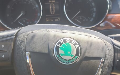 Skoda Superb III рестайлинг, 2010 год, 900 000 рублей, 16 фотография