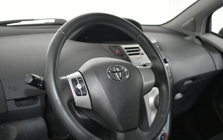 Toyota Yaris III рестайлинг, 2008 год, 529 000 рублей, 9 фотография