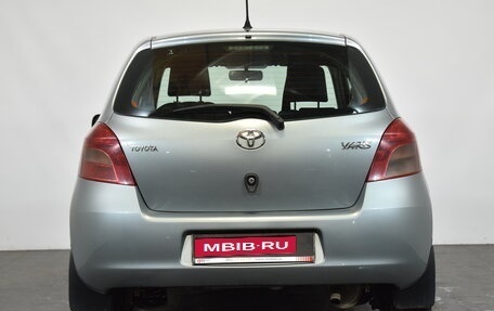 Toyota Yaris III рестайлинг, 2008 год, 529 000 рублей, 5 фотография