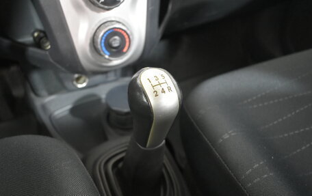 Toyota Yaris III рестайлинг, 2008 год, 529 000 рублей, 10 фотография