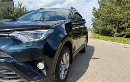 Toyota RAV4, 2018 год, 2 655 000 рублей, 3 фотография