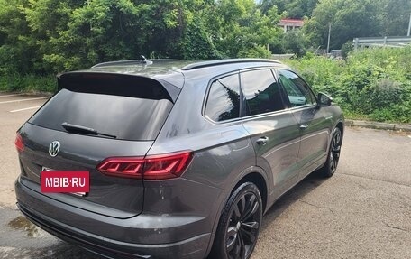 Volkswagen Touareg III, 2019 год, 4 050 000 рублей, 5 фотография