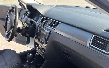 Skoda Rapid I, 2015 год, 920 000 рублей, 11 фотография