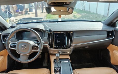 Volvo V90 Cross Country I рестайлинг, 2018 год, 2 600 000 рублей, 15 фотография