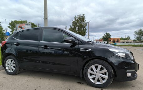 KIA Rio III рестайлинг, 2015 год, 930 000 рублей, 2 фотография