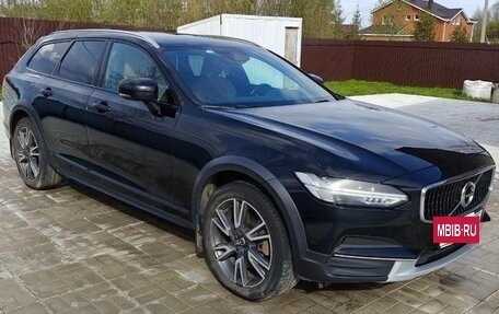 Volvo V90 Cross Country I рестайлинг, 2018 год, 2 600 000 рублей, 16 фотография