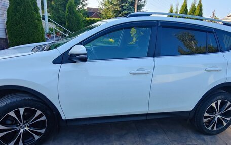 Toyota RAV4, 2015 год, 2 400 000 рублей, 2 фотография