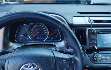 Toyota RAV4, 2015 год, 2 400 000 рублей, 16 фотография
