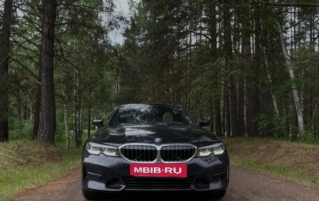 BMW 3 серия, 2019 год, 3 182 000 рублей, 4 фотография