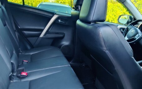 Toyota RAV4, 2015 год, 2 400 000 рублей, 29 фотография