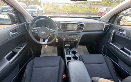 KIA Sportage IV рестайлинг, 2018 год, 1 999 000 рублей, 7 фотография