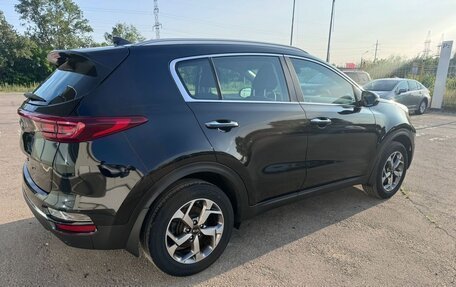 KIA Sportage IV рестайлинг, 2018 год, 1 999 000 рублей, 4 фотография