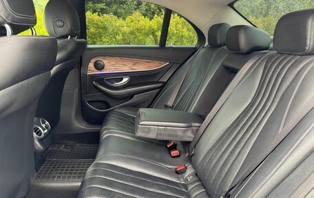 Mercedes-Benz E-Класс, 2016 год, 2 250 000 рублей, 4 фотография
