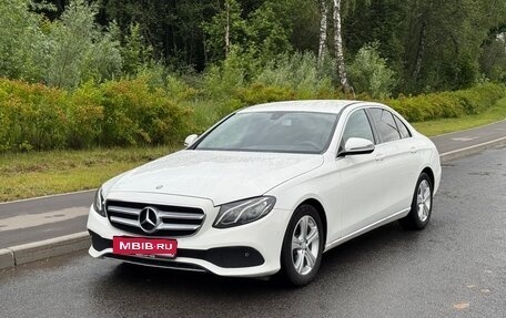 Mercedes-Benz E-Класс, 2016 год, 2 250 000 рублей, 2 фотография