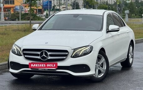 Mercedes-Benz E-Класс, 2016 год, 2 250 000 рублей, 11 фотография