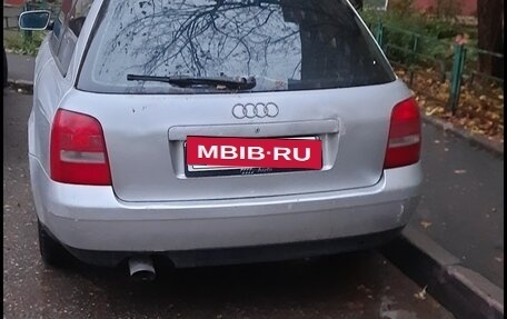 Audi A4, 1999 год, 300 000 рублей, 2 фотография