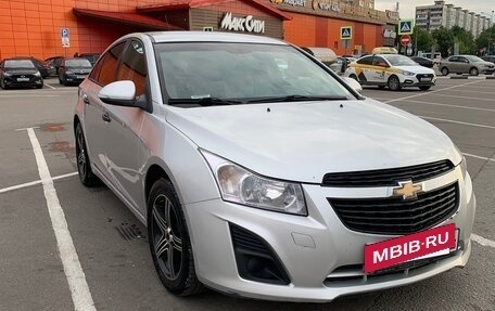 Chevrolet Cruze II, 2014 год, 750 000 рублей, 3 фотография