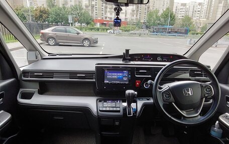 Honda Stepwgn IV, 2016 год, 2 050 000 рублей, 15 фотография