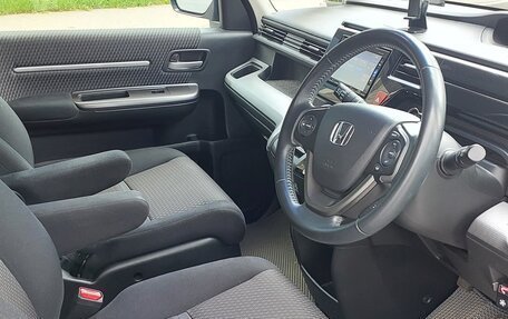 Honda Stepwgn IV, 2016 год, 2 050 000 рублей, 10 фотография