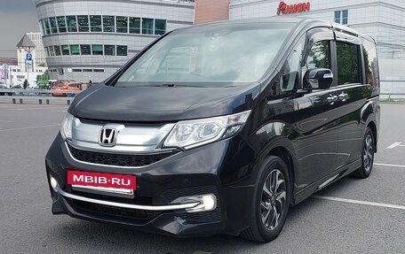 Honda Stepwgn IV, 2016 год, 2 050 000 рублей, 2 фотография