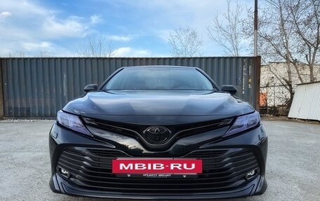 Toyota Camry, 2019 год, 2 500 000 рублей, 2 фотография