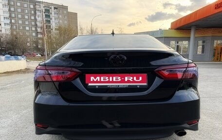 Toyota Camry, 2019 год, 2 500 000 рублей, 3 фотография