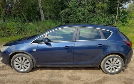 Opel Astra J, 2011 год, 620 000 рублей, 8 фотография