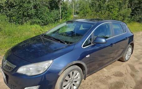 Opel Astra J, 2011 год, 620 000 рублей, 14 фотография
