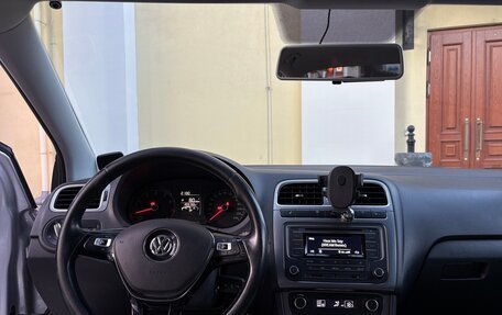 Volkswagen Polo VI (EU Market), 2016 год, 1 050 000 рублей, 18 фотография
