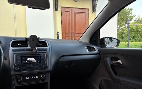 Volkswagen Polo VI (EU Market), 2016 год, 1 050 000 рублей, 19 фотография