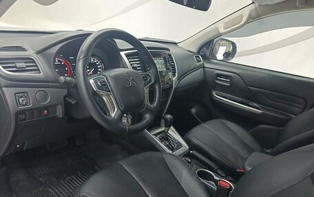 Mitsubishi L200 IV рестайлинг, 2021 год, 4 091 000 рублей, 10 фотография