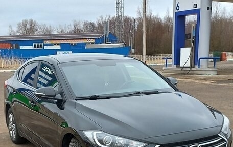 Hyundai Elantra VI рестайлинг, 2018 год, 1 500 000 рублей, 3 фотография