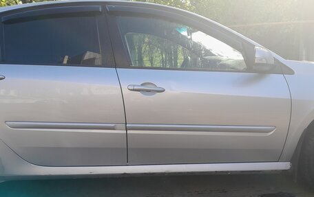 Renault Laguna III рестайлинг, 2008 год, 700 000 рублей, 4 фотография