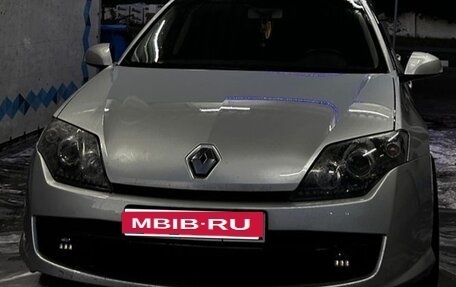 Renault Laguna III рестайлинг, 2008 год, 700 000 рублей, 2 фотография