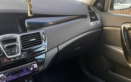 Renault Laguna III рестайлинг, 2008 год, 700 000 рублей, 27 фотография