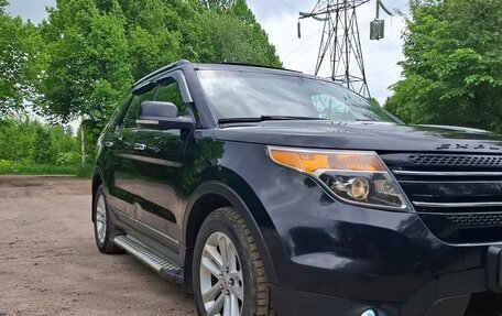 Ford Explorer VI, 2013 год, 1 850 000 рублей, 2 фотография