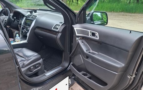 Ford Explorer VI, 2013 год, 1 850 000 рублей, 17 фотография