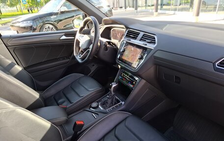 Volkswagen Tiguan II, 2022 год, 3 090 000 рублей, 20 фотография