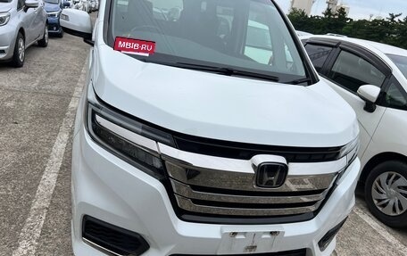 Honda Stepwgn IV, 2019 год, 2 495 000 рублей, 2 фотография
