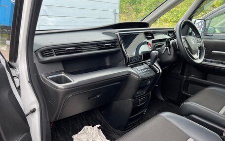 Honda Stepwgn IV, 2019 год, 2 495 000 рублей, 29 фотография