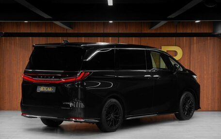 Lexus LM, 2024 год, 17 370 000 рублей, 5 фотография