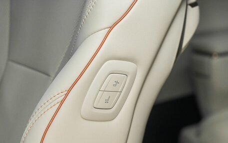 Lexus LM, 2024 год, 17 370 000 рублей, 14 фотография