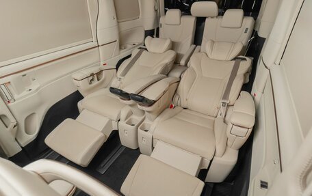 Lexus LM, 2024 год, 17 370 000 рублей, 32 фотография