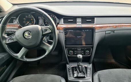 Skoda Superb III рестайлинг, 2013 год, 1 200 000 рублей, 13 фотография