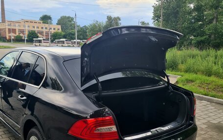 Skoda Superb III рестайлинг, 2013 год, 1 200 000 рублей, 19 фотография